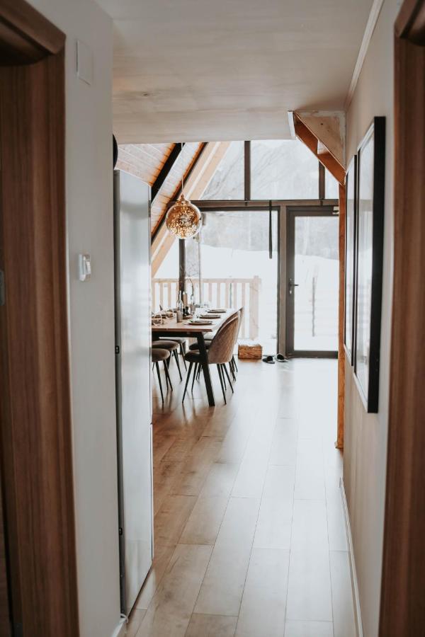 Harmony Villa Lupeni Straja Eksteriør bilde